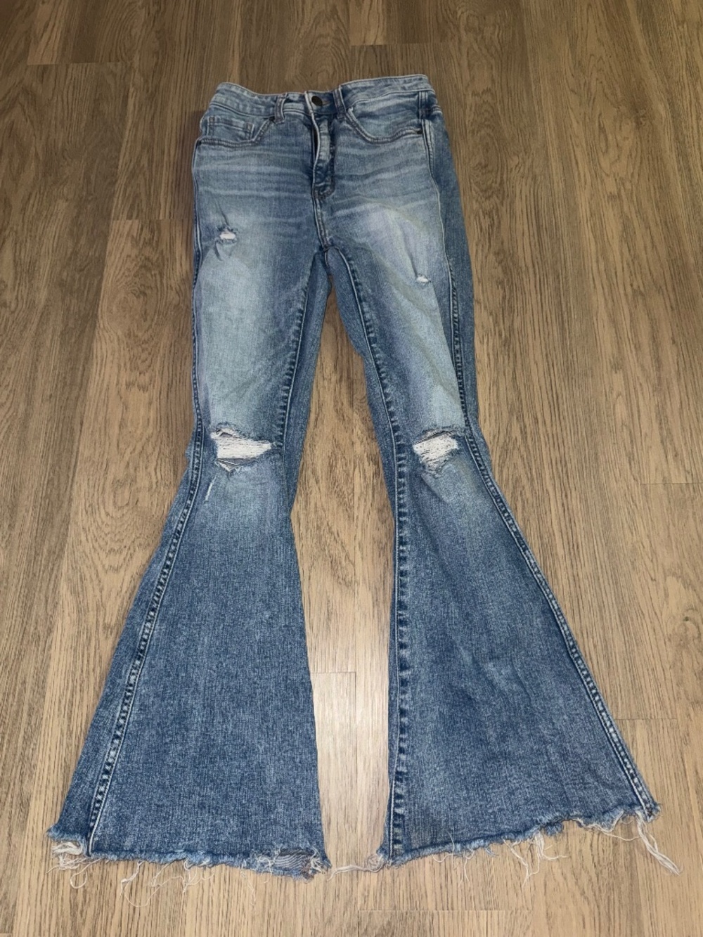 BKE Billie Women’s 28x31.5 Distressed Super Flare Bell Bottom Jeans Y2K